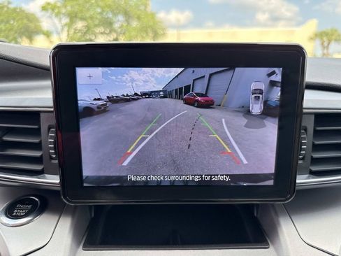 Used 2021 Ford Explorer XLT w/ Equipment Group 202A RWD image 28