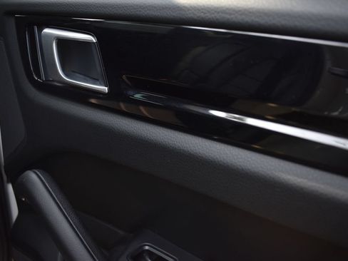 Used 2020 Porsche Cayenne AWD/4WD image 27