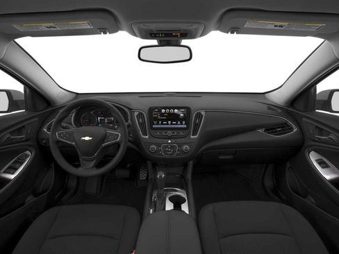 Used 2016 Chevrolet Malibu LT FWD image 5