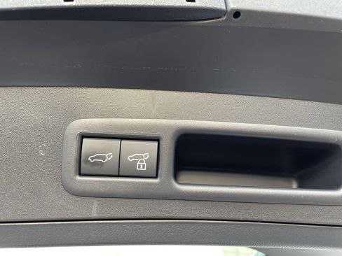 Used 2025 Lexus UX 300h AWD image 18