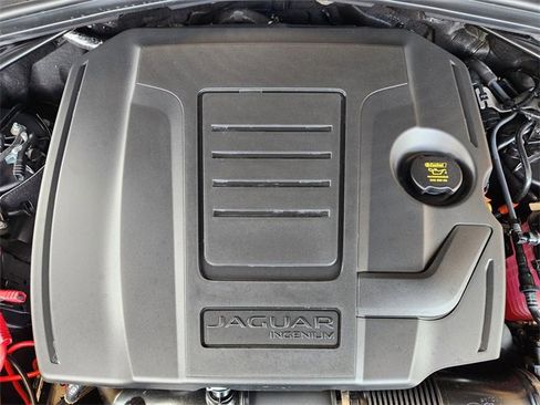 Used 2026 Jaguar F-PACE R-Dynamic S image 31