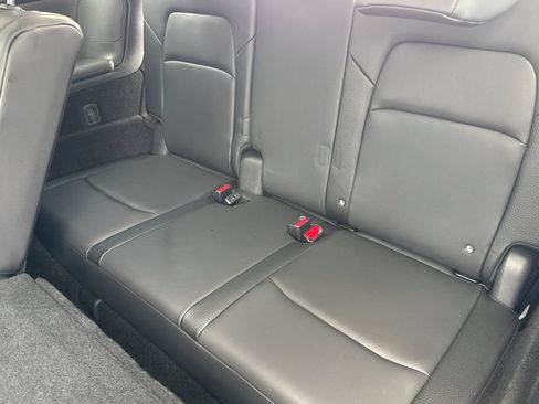 Used 2025 Nissan Pathfinder SL FWD image 14