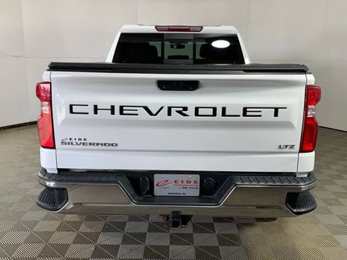 Used 2020 Chevrolet Silverado 1500 LTZ w/ LTZ Convenience Package AWD/4WD image 13