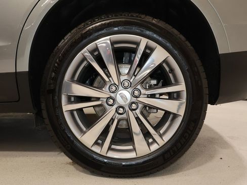 Certified 2025 Cadillac XT5 Premium Luxury image 35