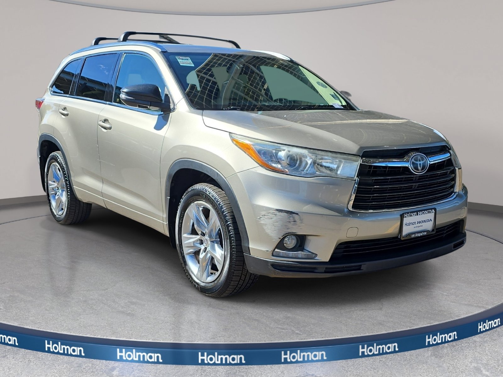 Used 2015 Toyota Highlander Limited w/ Driver Technology Package AWD/4WD image 4