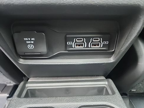 New 2025 Jeep Grand Cherokee L Limited w/ Black Appearance Package image 25