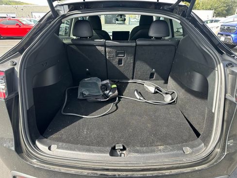 Used 2022 Tesla Model Y Performance image 4