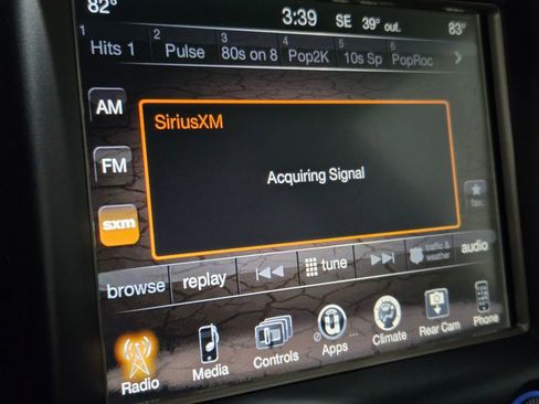 Used 2017 Jeep Grand Cherokee Laredo w/ Quick Order Package 23E image 3