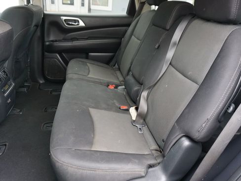 Used 2020 Nissan Pathfinder SV w/ Cargo Package FWD image 18