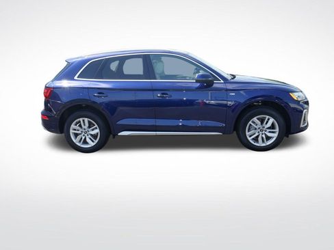 Used 2023 Audi Q5 2.0T Premium w/ Convenience Package AWD/4WD image 9