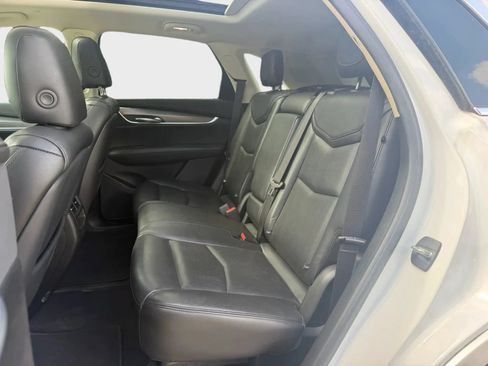 Used 2018 Cadillac XT5 Luxury w/ Driver Awareness Package FWD image 21