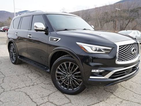 Used 2023 INFINITI QX80 Sensory w/ All-Season Package AWD/4WD image 3