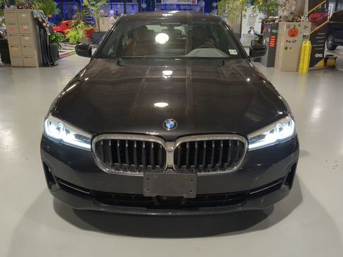 Used 2023 BMW 540i xDrive AWD/4WD image 3