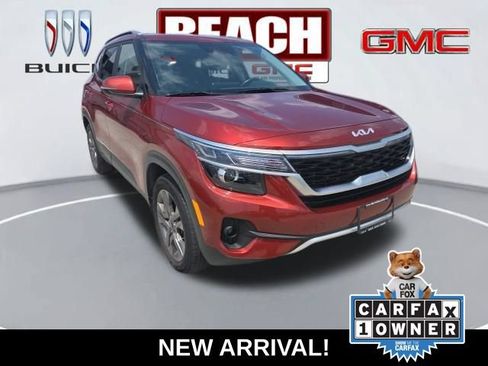 Used 2023 Kia Seltos S w/ Navigation Package FWD image 1