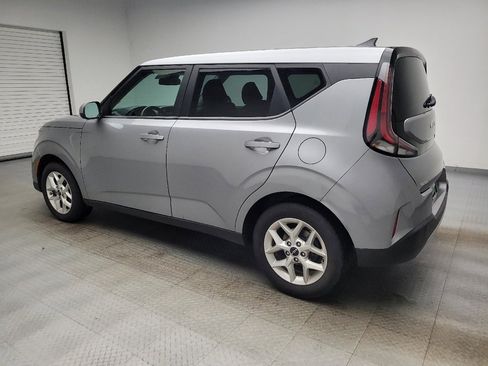 Used 2023 Kia Soul LX w/ Option Group 015 FWD image 3