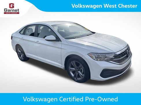 Used 2023 Volkswagen Jetta SE FWD image 8