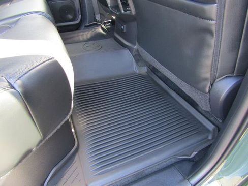Used 2022 Toyota Tundra CrewMax w/ TRD Off-Road Pkg w/ TRD Off-Road Premium Package AWD/4WD image 19