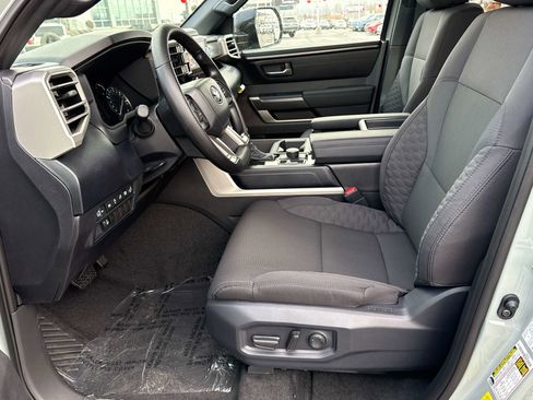 New 2026 Toyota Tundra SR5 w/ SR5 Convenience Package image 10