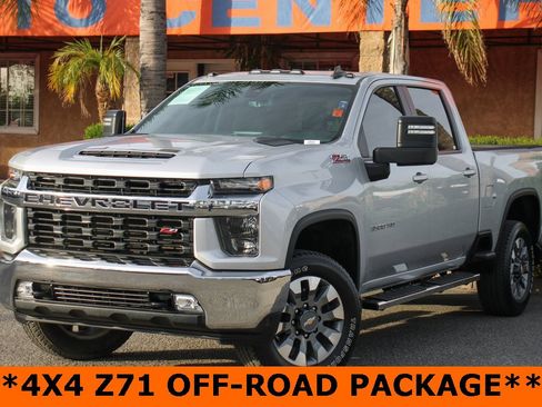 Used 2021 Chevrolet Silverado 3500 LT w/ Convenience Package image 4
