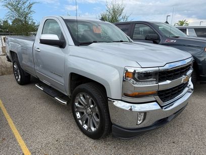 Used 2017 Chevrolet Silverado 1500 LT w/ LT Convenience Package