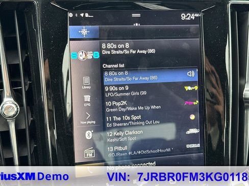 Used 2019 Volvo S60 T8 R-Design image 28