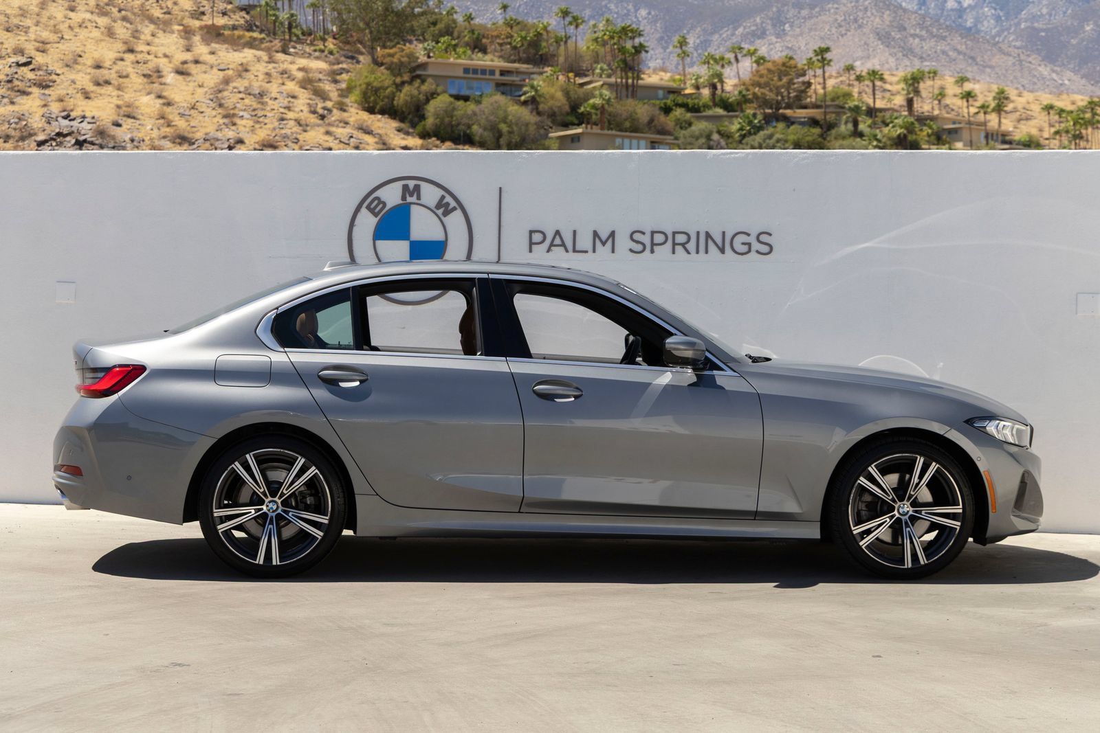 Certified 2024 BMW 330i Sedan w/ Convenience Package RWD image 6