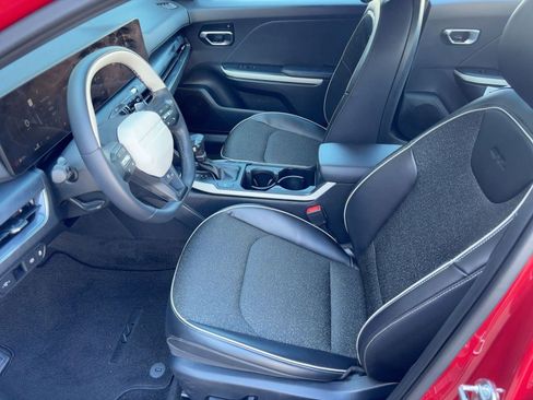 Used 2025 Kia K4 GT-Line w/ GT-Line Sunroof Package image 5