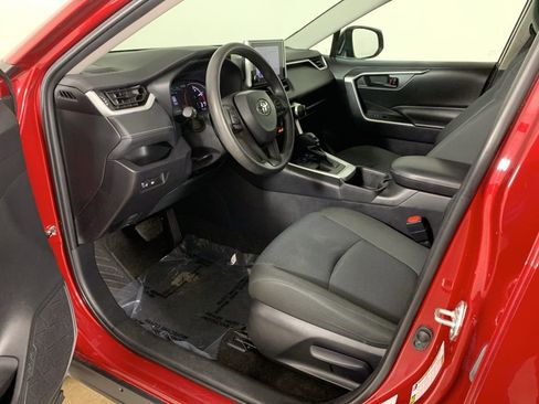 Used 2024 Toyota RAV4 LE image 29