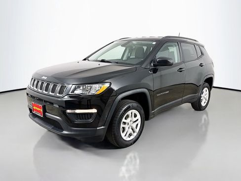 Used 2018 Jeep Compass Sport w/ Tech Group image 3