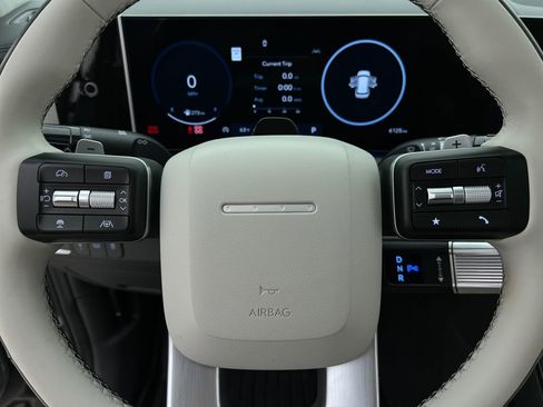 Used 2025 Hyundai Santa Fe Calligraphy image 19