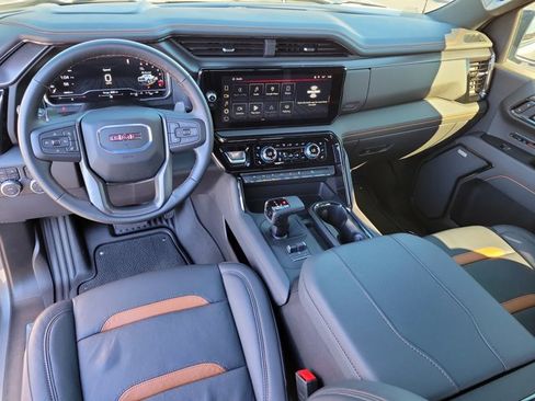 Used 2025 GMC Sierra 1500 AT4 w/ AT4 Premium Package image 17