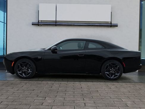 New 2025 Dodge Charger Daytona R/T w/ Quick Order Package 25M R/T AWD/4WD image 2
