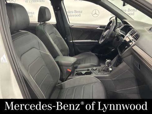 Used 2024 Volkswagen Tiguan SEL R-Line image 5