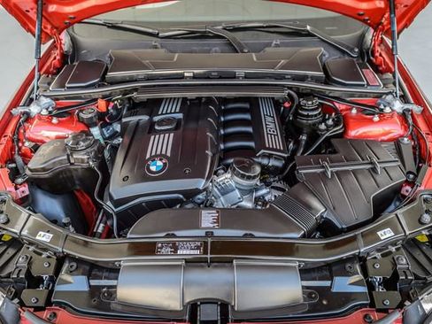 Used 2012 BMW 328i Convertible image 23