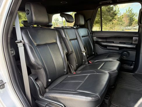 Used 2019 Ford Expedition XLT w/ Equipment Group 202A image 42