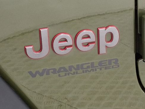 Used 2021 Jeep Wrangler Unlimited Rubicon AWD/4WD image 22