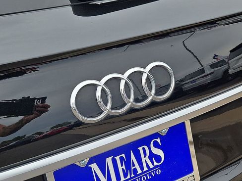 Used 2023 Audi Q5 2.0T Premium w/ Convenience Package AWD/4WD image 12