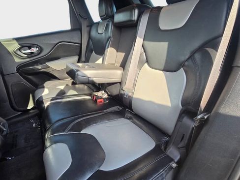 Used 2014 Jeep Cherokee Limited AWD/4WD image 13