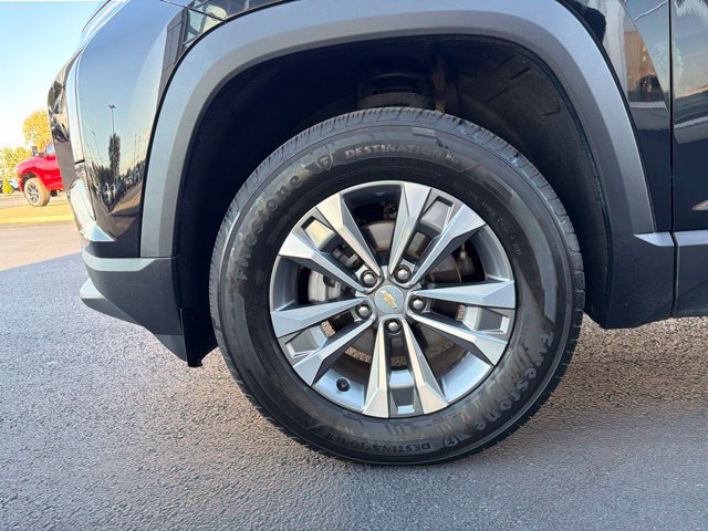 Used 2026 Chevrolet Equinox LT FWD image 9