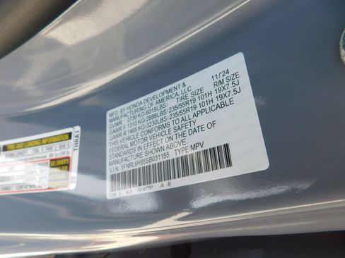 Used 2025 Honda Odyssey Elite image 9
