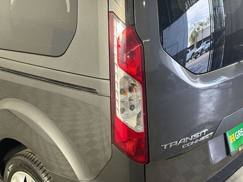 Used 2021 Ford Transit Connect XL image 33