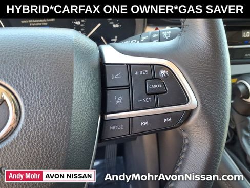 Used 2025 Toyota Sienna XLE FWD image 22