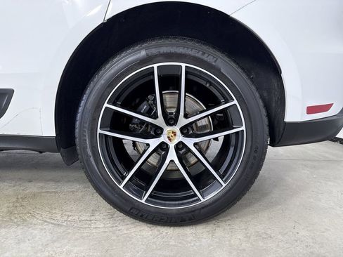 Certified 2023 Porsche Macan Turbo AWD/4WD image 14