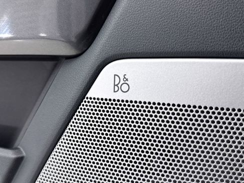 Used 2023 Ford F150 XLT w/ Equipment Group 302A High image 6