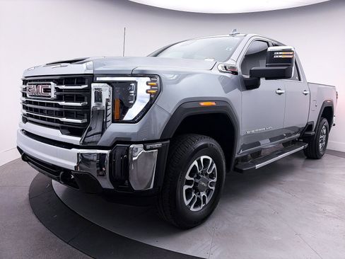 Used 2024 GMC Sierra 2500 SLT w/ Max Trailering Package image 13