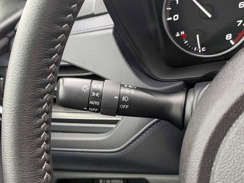 Used 2025 Subaru Forester Premium w/ Convenience Package #2 image 28