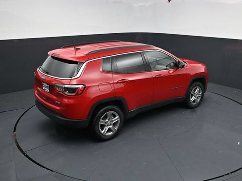 Used 2024 Jeep Compass Latitude AWD/4WD image 36