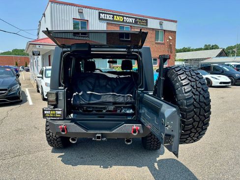 Used 2017 Jeep Wrangler Sport AWD/4WD image 25