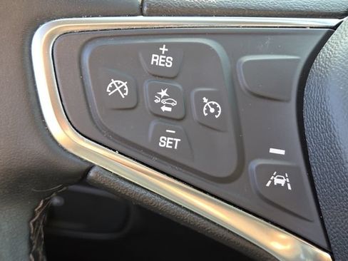 Used 2024 Chevrolet Equinox LT w/ LPO, Floor Liner Package FWD image 32