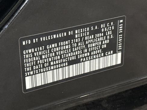 Used 2025 Volkswagen Jetta SE FWD image 29